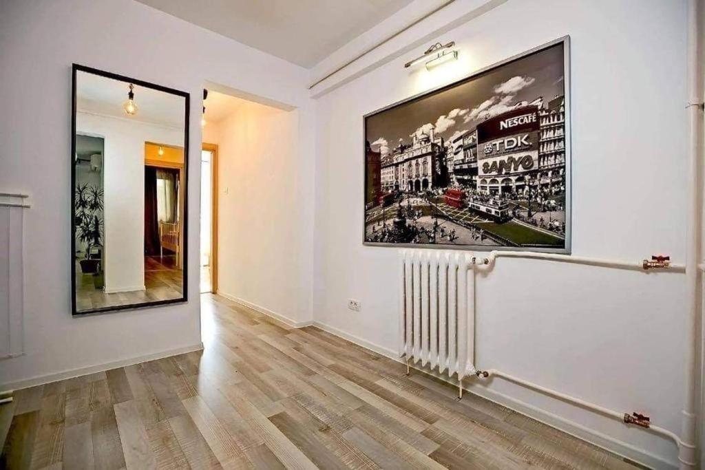 Poetry I Piata Victorei Bucureşti Exterior foto